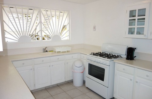 Silver Sands House | De Luxe 1 bedroom villa on the beach