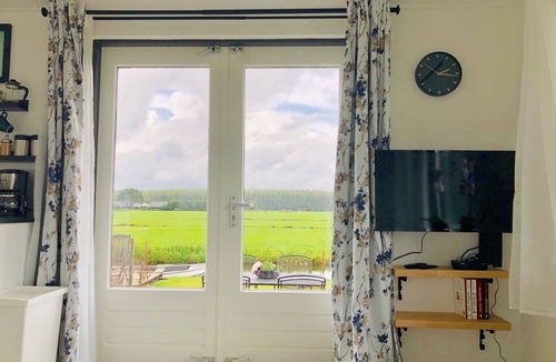 Breukelen House | De Roodborst, in the middle of nature, with rowing boat, and near Amsterdam
