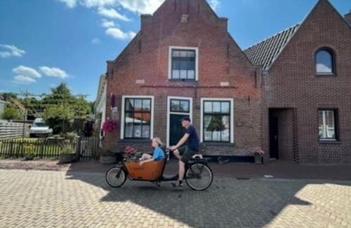 Vollenhove House | De Scheve Deur