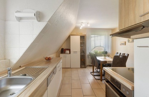Gellinghausen Apartment | Apartment 'Wallensiepen' with Balcony and Wi-Fi