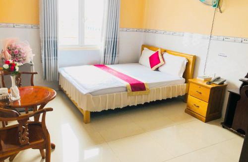 Cao Lanh Hotel | De Vuong 2
