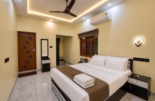 Varkala Hotel | De Waves Varkala by VOYE HOMES - Just 1 Km from Varkala Cliff and Beach