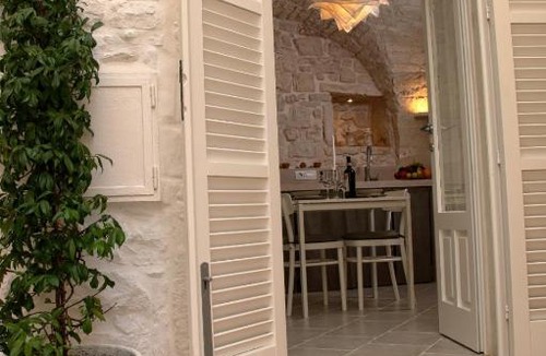 Old Town Cisternino Apartment | DeaDomus55