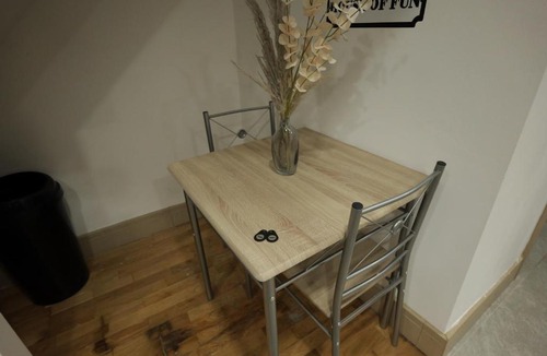 Woolwich Apartment | Deaf Property - Woolwich Elizabeth Line Studios