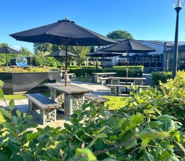 Kirkcaldy Hotel | Dean Park Hotel