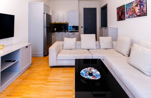 Karakoy Apartment | DeCamondo Residence