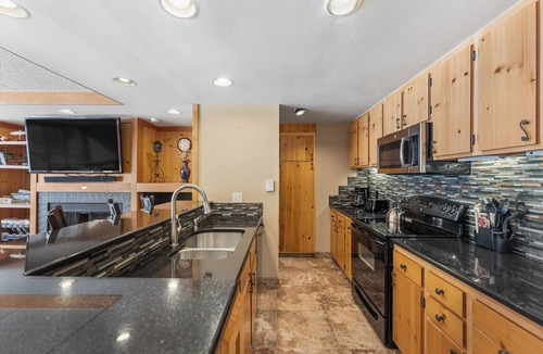 Lakeside Village Apartment | Decatur #1786 by Summit County Mountain Retreats