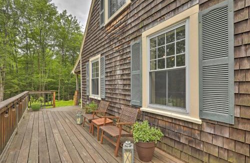 Jaffrey House | Deck & Fire Pit: Cottage Near Monadnock State Park