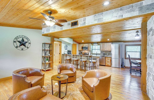 Pottsboro House | Deck & Fire Pit: Unique Pottsboro Haven