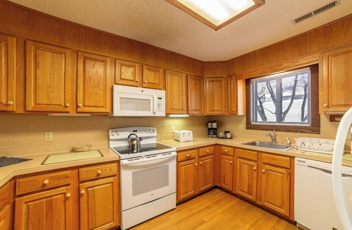 Massanutten House | Deck! Fireplace, Resort amenities!