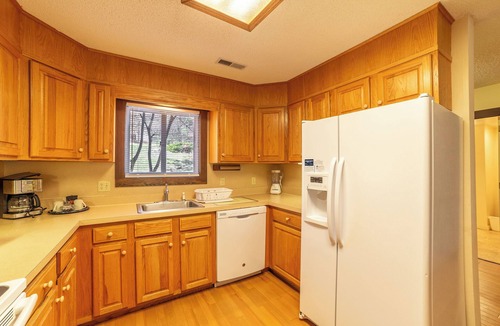 Massanutten House | Deck! Fireplace, Resort amenities!