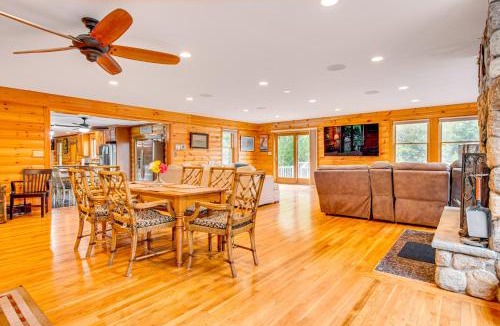 Belmont House | Deck For Entertaining: Belmont Group Getaway