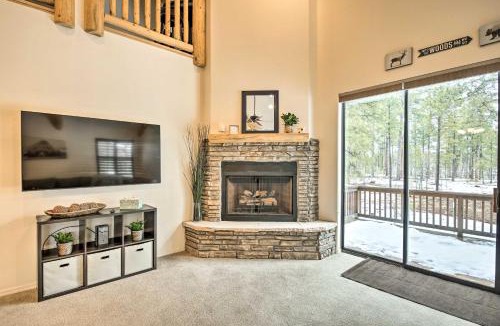 Pinetop House | Deck & Game Room: Spacious Pinetop Cabin!