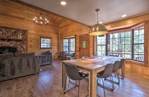 Pine House | Deck, Games & Fire Pit: Modern Pine Cabin!
