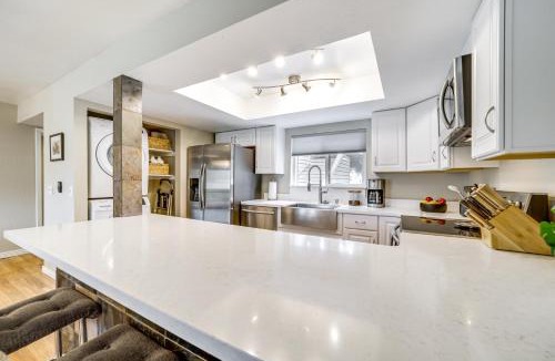 Munds Park House | Deck & Golf Course Views: Munds Park Condo!