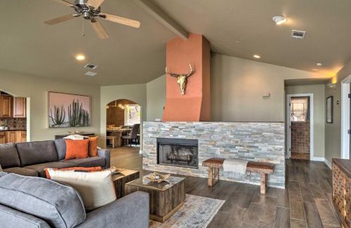 Leander House | Deck & Lake Travis Views: Hill Country Hideaway!