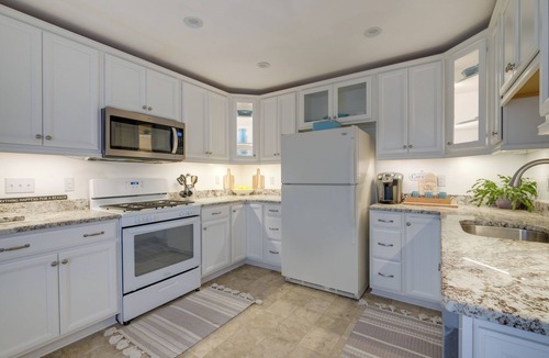 Bealeton Cottage | Deck & Pasture Views! Bealeton Farmhouse Escape
