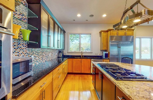 Unionville House | Deck & Private Dock! 'Winchester Creek Estate'