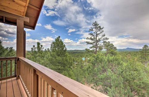 Sierra Pines House | Deck & Views: Dog-Friendly Cabin in Show Low!