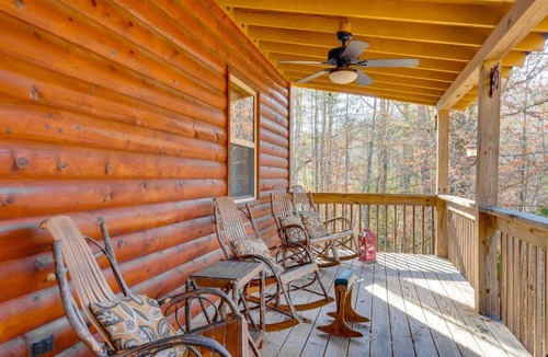Murphy House | Deck w/Forest Views! Cabin 4 Mi to Cherokee Lake