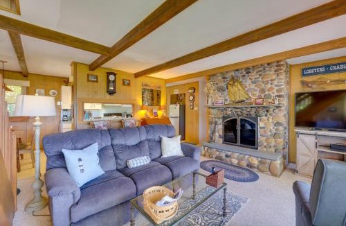 North Truro House | Deck w/Water View: Coastal Escape Near P-Town!
