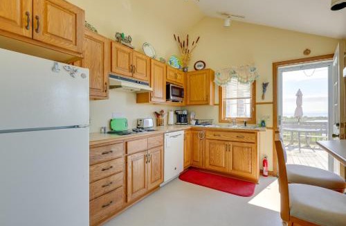 North Truro House | Deck w/Water View: Coastal Escape Near P-Town!