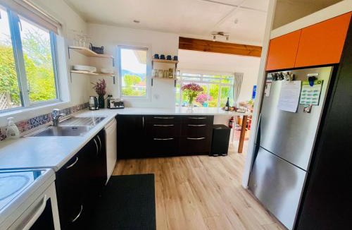 Motueka House | Decked Out with a View