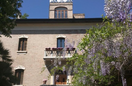 Ponte San Giovanni Hotel | Deco Hotel