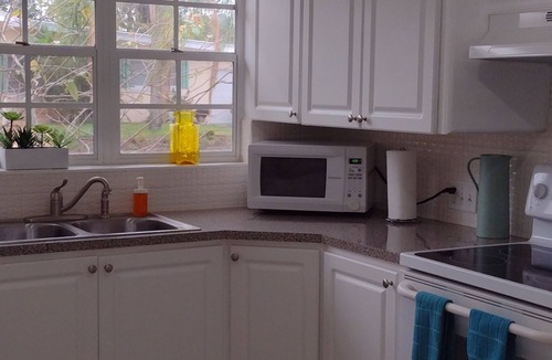 Sebring House | Deco style spacious remodeled house in the heart of Sebring close to everything.
