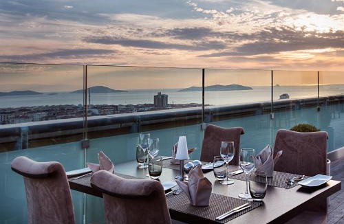 Ust Bostanci Hotel | Dedeman Bostanci Istanbul Hotel & Convention Center