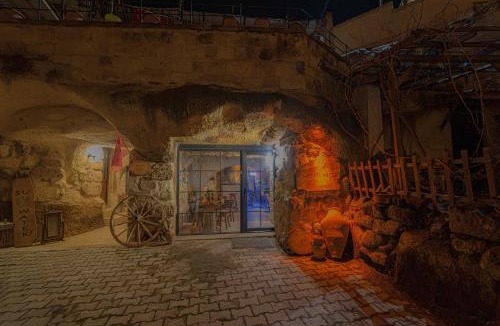 Mustafapasa Hotel | DEEP CAVE House