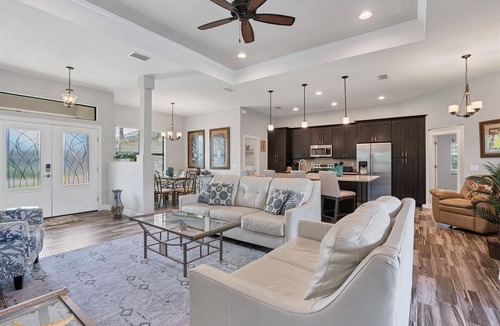 Deep Creek House | Deep Creek 3 Bedroom Private Pool and Spa Home