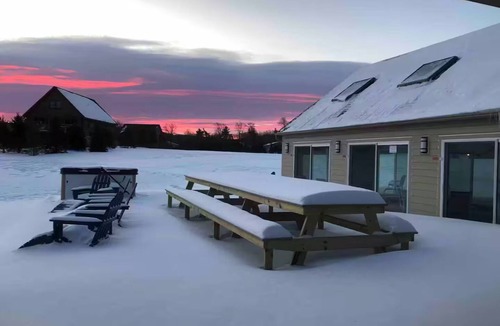Waterfront Greens House | Deep Creek 365 Water Access 5 BR 5.5 BA Indoor Pool, Hot Tub, Theater, Dogs free