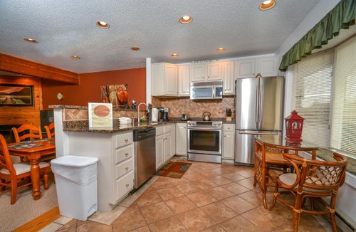 McHenry House | Deep Creek Village #29