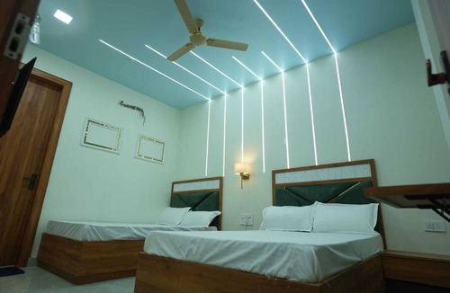 Mathura Hotel | Deep Palace Inn
