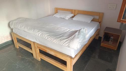 Sitapur Hotel | Deepmangalam home stay