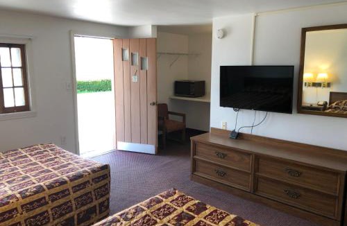 Owego Hotel | DEEPWELL MOTEL