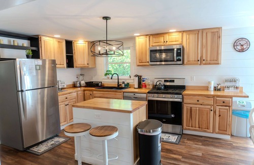Ellsworth House | Deer Ridge A/C, Firepit, Pool Table, Acadia