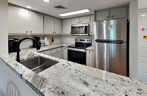 Gatlinburg Condo | Deer Ridge C301 | Mountain Views + Indoor/Outdoor Pools!