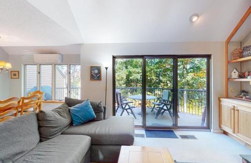 West Hartford House | Deere Run 3B