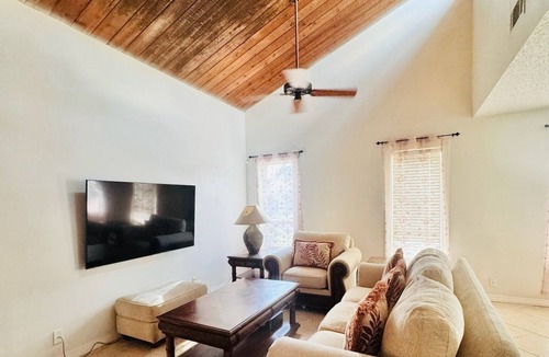 Deerfield Beach House | Deerfield Beach Retreat, place to relax, rest and enjoy