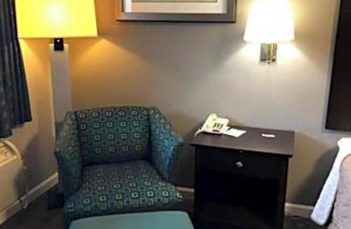 Deering Hotel | Deerfield Inn & Suites Steele Near Blytheville I 55