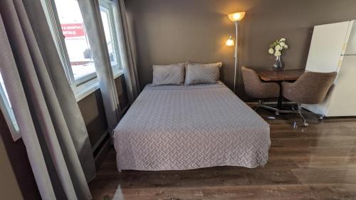 Okanagan-Similkameen Hotel | Deerview Lodge & Cabins - Princeton BC