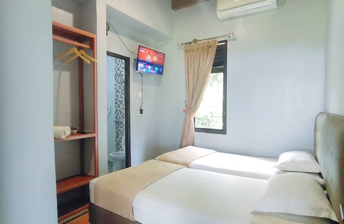 Jambu Luwuk Hotel | Degung Hillside