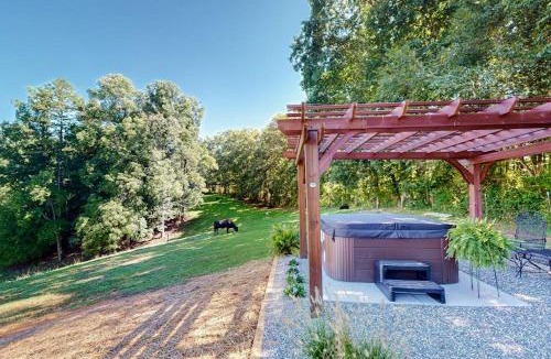 Mars Hill House | Deimos Cabin