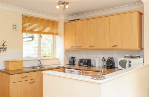 Falmouth Cottage | Deja Blue