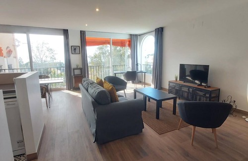 Cerrado de Calderon Apartment | Del Parque Flats Interpares Swimmingpool