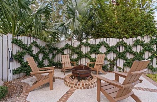East Beach House | Delahunt Cottage - 4218 Seventh Street