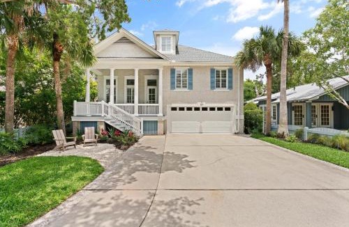 East Beach House | Delahunt Cottage - 4218 Seventh Street