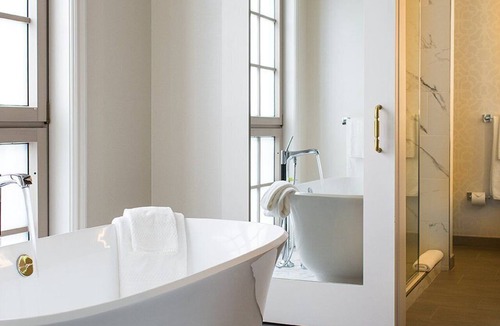 West Hartford Hotel | Delamar West Hartford